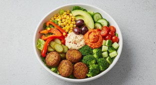 Harissa Veggies Super Greens Salad [Vegan]