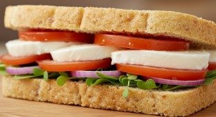 Gluten Free Isle of Capri (Sauce on the Side) | Plain Lays