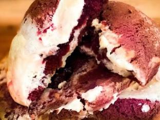 Merchant Roots' Brown Butter Cookies: Red Velvet