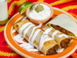 (Non-Spicy) Carne Asada Wet Burrito Boxed Meal [18oz]