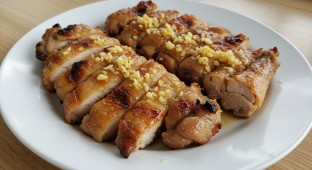 Grilled Lemongrass Chicken with Garlic Sauce