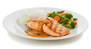 Grilled Salmon with Red Curry Sauce