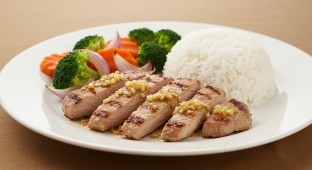 Grilled Lemongrass Pork Sirloin with Garlic Sauce