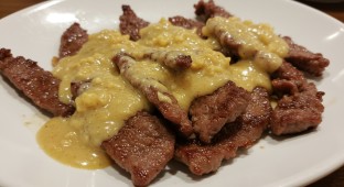 Grill Marinated Angus Top Sirloin with Garlic Sauce