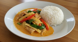 Traditional Red Curry Pork