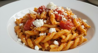 Pomodoro with Classic Creste Di Gallo