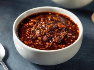 Umami Express Chili Oil Crunch