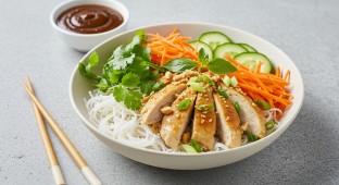Lemongrass Chicken Bun Bowl With Hoisin Sauce