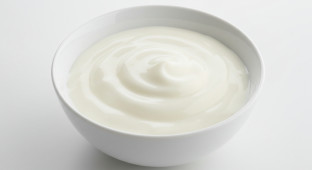 Low-Fat Vanilla Yogurt