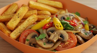 Mushroom Saltado with Fries