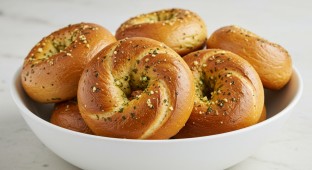 Garlic Bagels