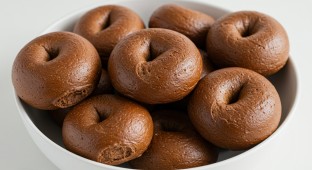 Pumpernickel Bagels