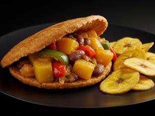 Isla Empanada with Chips