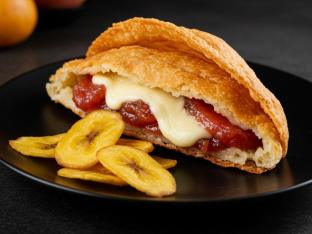 Guava Empanada with Chips