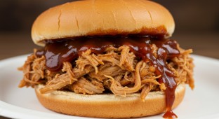 Gluten-Free Pulled Chicken BBQ Sandwich Meal