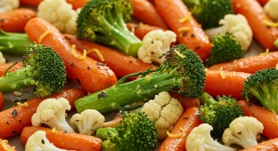 Lemon Garlic Broccolini, Carrots and Cauliflower