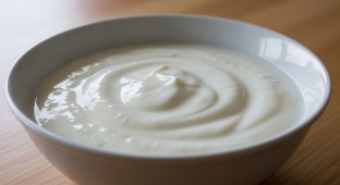 Vegan Vanilla Coconut Yogurt