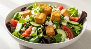 Garden Salad with Tofu