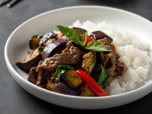 Beef Black Pepper Stir Fry with White Rice
