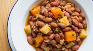 Habichuelas (Stewed Beans)