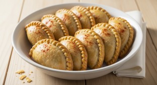 Empanadillas de Queso (Cheese Empanadas)