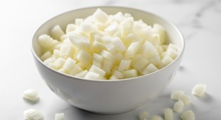 Diced Onions (Burrito Bowl)