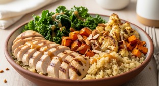 Quinoa and Grilled Chicken Bowl