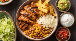 Pollo Asado Amigos Burrito Bowl