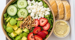 California Bowl with Sourdough Bread
