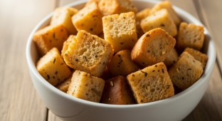 Garlic Croutons