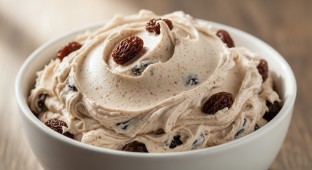 Cinnamon Raisin Cream Cheese