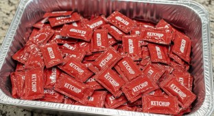 Ketchup Packet