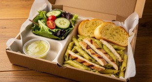 Penne Pesto With Grilled Chicken with a House Salad and Garlic Bread