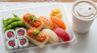 Crispy Rice Lunch Box With Spicy Tuna Roll