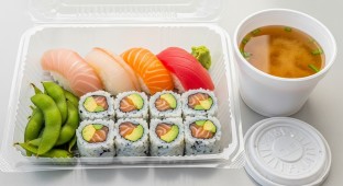 Happy Bite Lunch Box With Salmon Avocado Roll