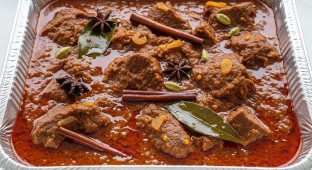 Boneless Dhaba Beef Curry