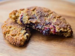 Apple and Blueberry Crumb Pie Cookie