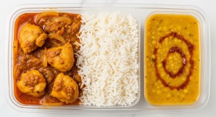 Pahari Chicken Curry with Rice and Dal Tadka (Halal)