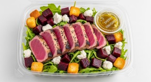Seared Tuna Arugula & Beet Salad