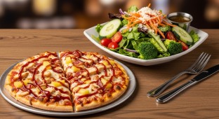 Pineapple Chicken Luau Pizza and Garden Salad