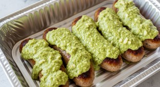 Creamy Pesto Italian Sausage Links