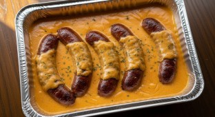 Gouda Cheese Sauce Italian Sausage Links