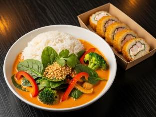 Veggie Bangkok Sweet Chili Curry with White Rice and Crab n Cheese Roll