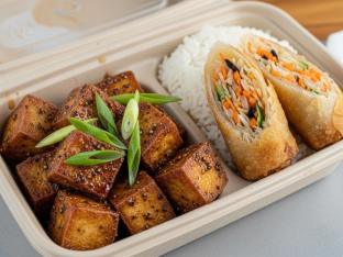 Black Pepper Tofu with White Rice and Vegetable Spring Roll