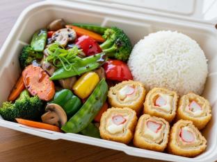 Black Pepper Veggie Delight with Steamed White Rice and Crab n Cheese Roll