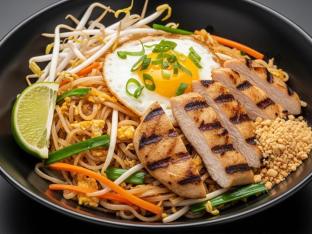 Grilled Chicken Pad Thai