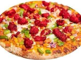 Kashmiri Flame Pizza (Chili Chicken)