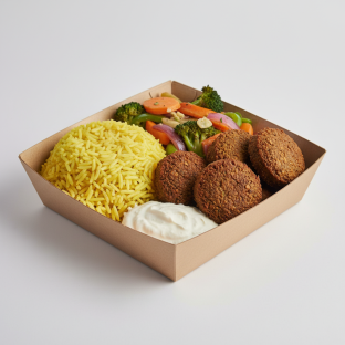 Falafels with Rice and Sauteed Veggies (Thoum Sauce) Falafels with Rice and Sauteed Veggies (Thoum Sauce)