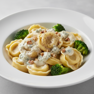 Cheese Tortellini with Gorgonzola Sauce and Broccoli