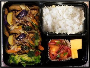 Spicy Stir Fried Boneless Chicken with Kimchi